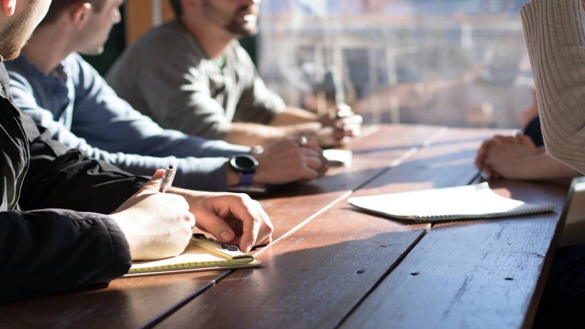 Wondering How To Become A Successful Business Leader? Know From Expert